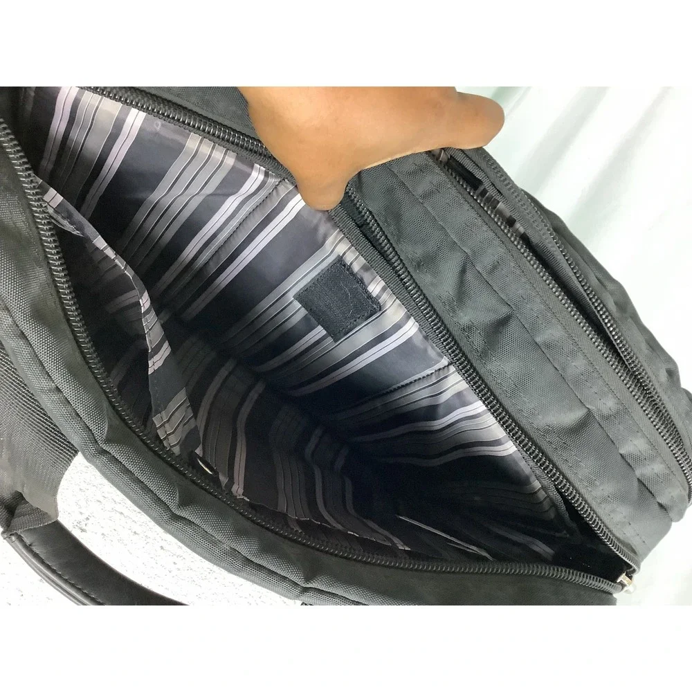 Kenneth Cole Reaction Black Nylon Laptop Messenger Bag Briefcase 533175